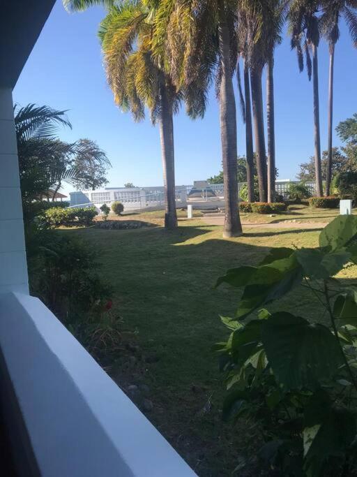 Negril Condo By The Beach Apt. 194 Point Village Esterno foto