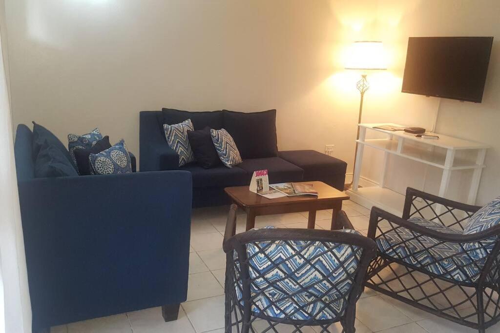 Negril Condo By The Beach Apt. 194 Point Village Esterno foto