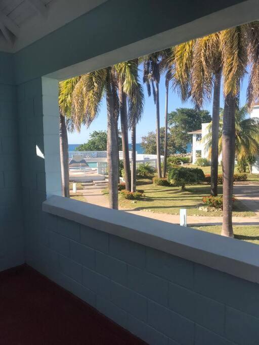 Negril Condo By The Beach Apt. 194 Point Village Esterno foto